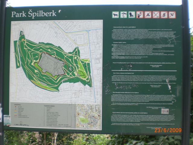 Cesta na hrad ŠPILBERK (16).JPG
